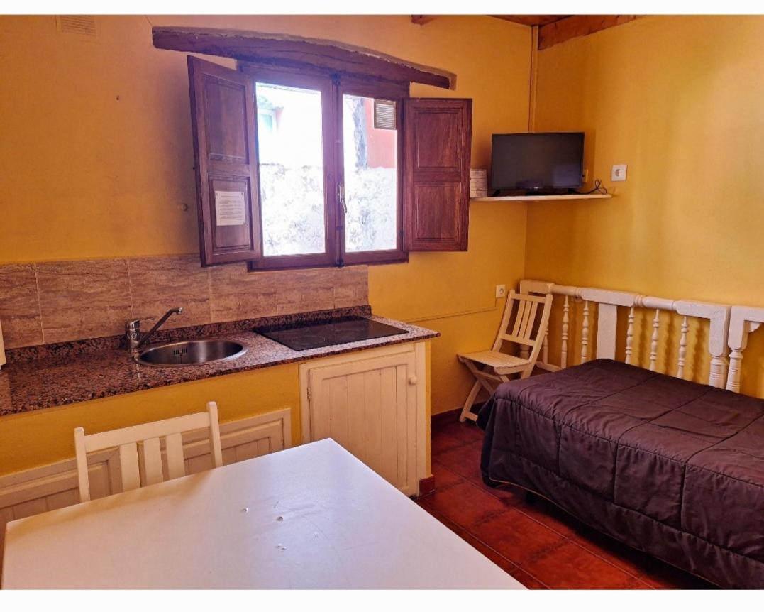 Apartahotel Portal De Leon Caboalles de Abajo Zewnętrze zdjęcie
