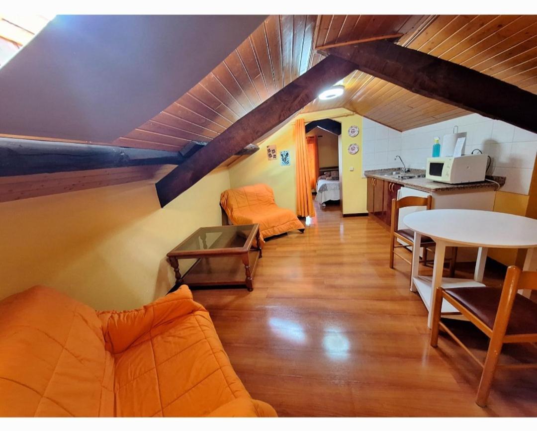 Apartahotel Portal De Leon Caboalles de Abajo Zewnętrze zdjęcie
